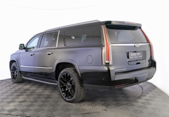 Подержанный автомобиль Cadillac Escalade Suv 2020 года (7 фото)