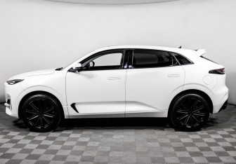 Подержанный автомобиль Changan UNI-K 2023 года (8 фото)