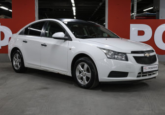 Подержанный автомобиль Chevrolet Cruze Sedan 2010 года (2 фото)