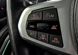Подержанный автомобиль BMW X6 2020 года (28 фото)