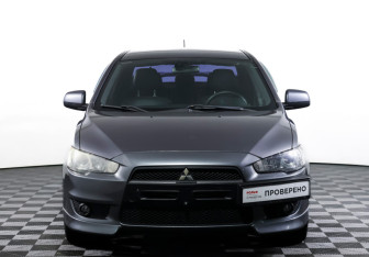 Подержанный автомобиль Mitsubishi Lancer Sedan 2008 года (2 фото)