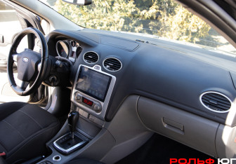 Подержанный автомобиль Ford Focus Wagon 2011 года (7 фото)