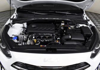 Подержанный автомобиль Kia Ceed Hatchback 2022 года (7 фото)