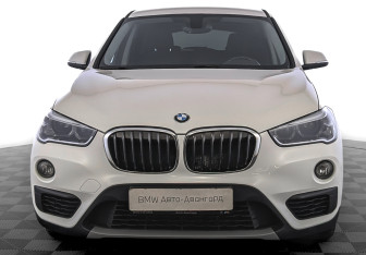 Подержанный автомобиль BMW X1 2019 года (2 фото)