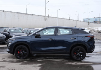 Подержанный автомобиль Omoda C5 2023 года (8 фото)