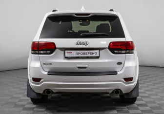 Подержанный автомобиль Jeep Grand Cherokee 2019 года (6 фото)