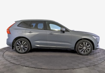 Подержанный автомобиль Volvo XC60 2021 года (4 фото)