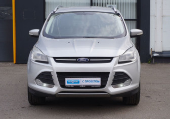 Подержанный автомобиль Ford Kuga 2013 года (2 фото)