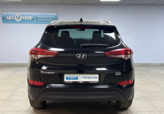 Подержанный автомобиль Hyundai Tucson 2017 года (6 фото)