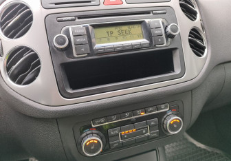 Подержанный автомобиль Volkswagen Tiguan 2010 года (15 фото)