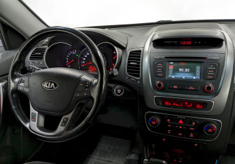 Подержанный автомобиль Kia Sorento 2019 года (21 фото)