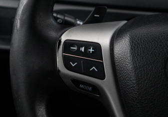 Подержанный автомобиль Toyota Verso 2012 года (20 фото)