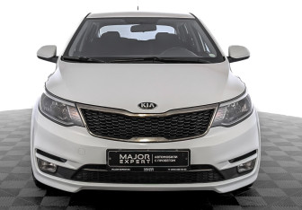 Подержанный автомобиль Kia Rio Hatchback 2017 года (2 фото)
