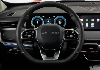 Подержанный автомобиль Jetour X70 2025 года (11 фото)