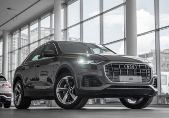 Новый Audi Q8 2025 (4 фото)
