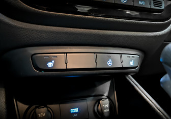 Подержанный автомобиль Hyundai Solaris Sedan 2021 года (25 фото)