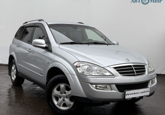 Подержанный автомобиль SsangYong Kyron 2011 года (3 фото)