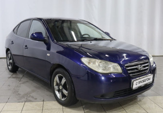 Подержанный автомобиль Hyundai Elantra Sedan 2008 года (3 фото)