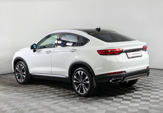 Подержанный автомобиль Geely Tugella 2021 года (7 фото)