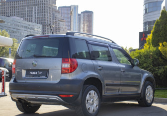 Подержанный автомобиль Skoda Yeti 2012 года (5 фото)