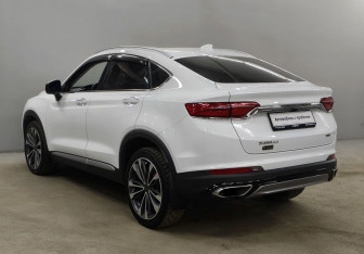 Подержанный автомобиль Geely Tugella 2021 года (7 фото)