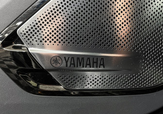 Подержанный автомобиль Zeekr 001 2023 года (17 фото)