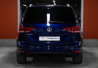 Подержанный автомобиль Volkswagen Touran 2019 года (6 фото)