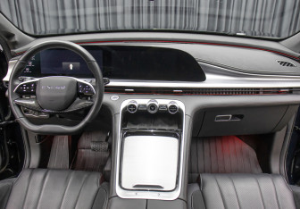 Подержанный автомобиль Exeed TXL 2024 года (13 фото)