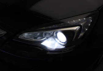 Подержанный автомобиль Opel Astra Hatchback 2012 года (24 фото)