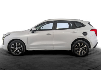 Подержанный автомобиль Haval Jolion 2022 года (8 фото)