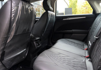 Подержанный автомобиль Ford Mondeo Sedan 2016 года (10 фото)