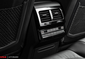 Новый Volkswagen Touareg 2025 (24 фото)