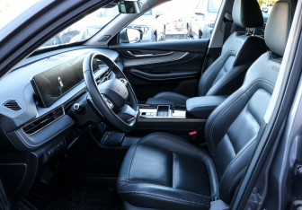 Подержанный автомобиль Exeed LX 2022 года (15 фото)
