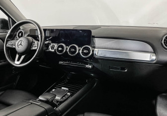 Подержанный автомобиль Mercedes-Benz GLB 2021 года (9 фото)