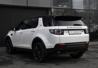 Подержанный автомобиль Land Rover Discovery Sport 2016 года (7 фото)