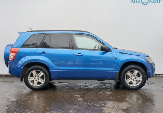 Подержанный автомобиль Suzuki Grand Vitara 2006 года (4 фото)