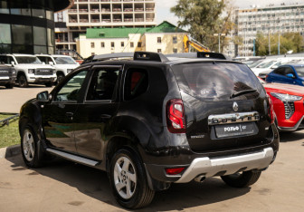 Подержанный автомобиль Renault Duster 2019 года (5 фото)