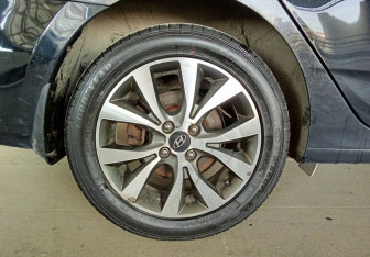 Подержанный автомобиль Hyundai Solaris Sedan 2016 года (17 фото)