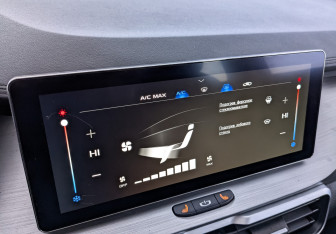 Подержанный автомобиль Geely Coolray 2023 года (27 фото)