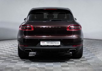 Подержанный автомобиль Porsche Macan 2018 года (6 фото)