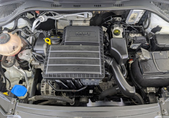 Подержанный автомобиль Skoda Rapid Liftback 2021 года (9 фото)