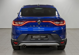 Подержанный автомобиль Renault Arkana 2021 года (6 фото)