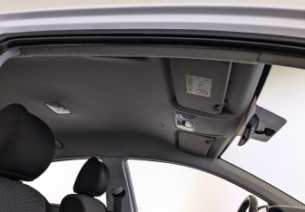 Подержанный автомобиль Hyundai Solaris Sedan 2021 года (23 фото)