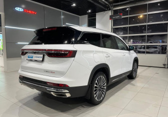 Подержанный автомобиль Jetour X90 Plus 2023 года (4 фото)