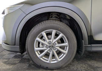 Подержанный автомобиль Mazda CX-5 2024 года (13 фото)