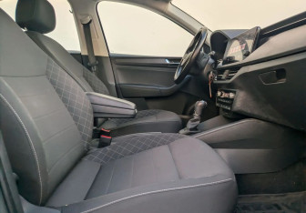 Подержанный автомобиль Skoda Rapid Liftback 2020 года (10 фото)