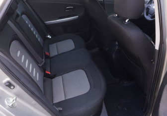 Подержанный автомобиль Kia Ceed Hatchback 2012 года (10 фото)