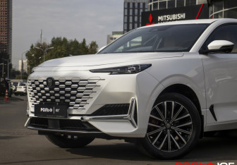 Подержанный автомобиль Changan UNI-K 2023 года (25 фото)