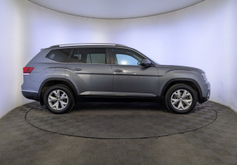 Подержанный автомобиль Volkswagen Teramont 2019 года (4 фото)