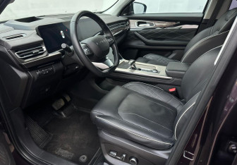 Подержанный автомобиль Exeed VX 2022 года (9 фото)